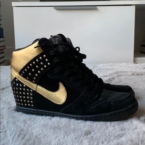 Nike Wmns Dunk Sky Hi Studs QS